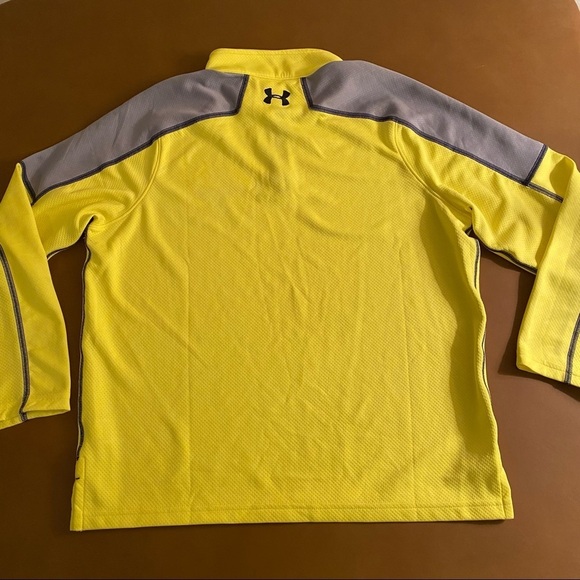 Under Armour 1/4 Zip All Weather Gear Youth Shirt - Picture 4 of 8